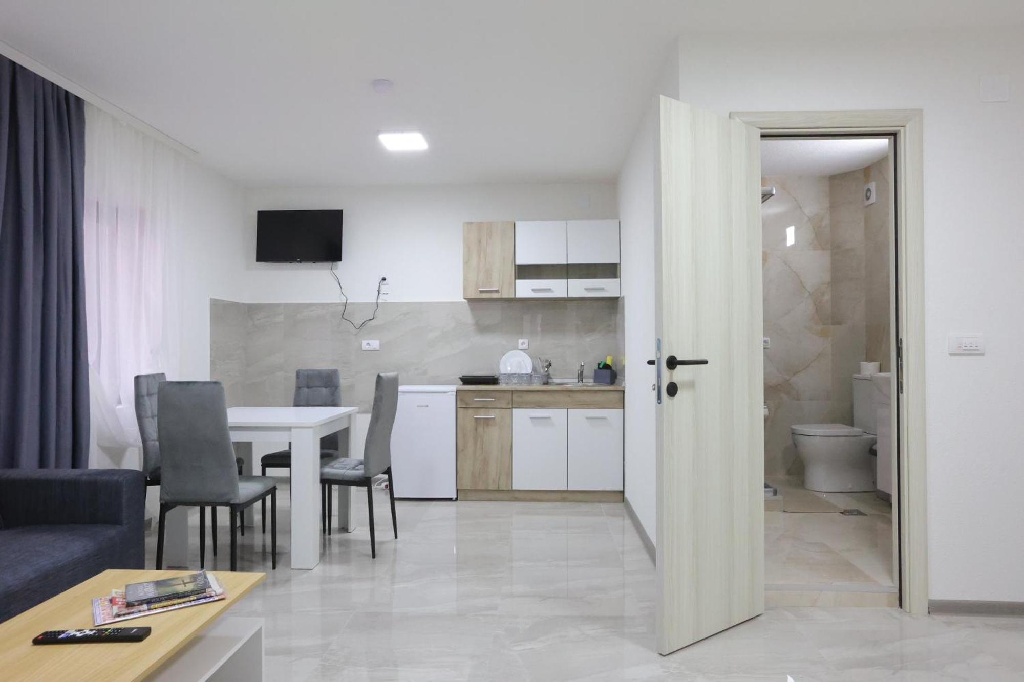 Ivan'S Guesthouse Paraćin Dış mekan fotoğraf